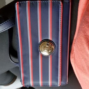 Tommy Hilfiger cross body clutch